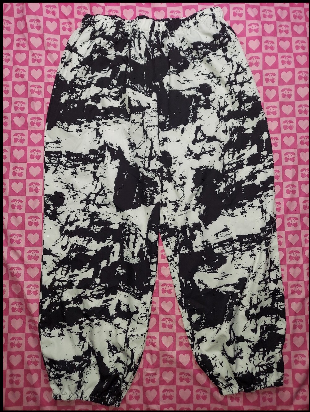 Black & White Abstract Print Jogger Pants